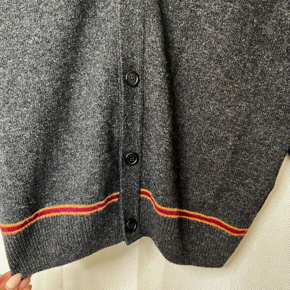 Harry Potter Gryffindor Cardigan Lochaven of Scotland 100% Lambswool Large - Picture 16 of 16